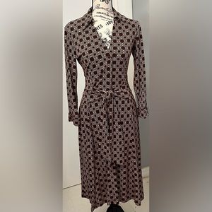 Donna Morgan, 10 (but it fits like a 6), Brown w/ Cream